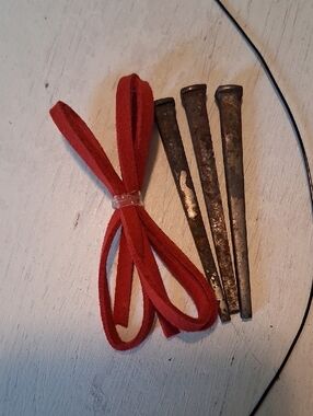 VINTAGE NAIL CROSS MAKING KIT
